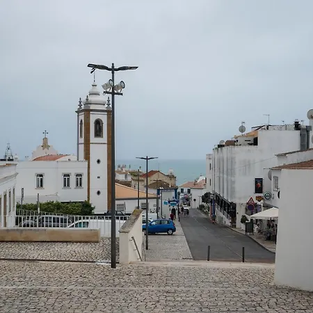Apartment Bay View W/pool 3-min Walk To The Albufeira